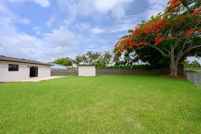 18451 SW 90th Ave, Cutler Bay, FL 33157 - Photo 42