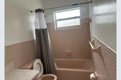 7860 Harding Ave #4B, Miami Beach, FL 33141 - Photo 8