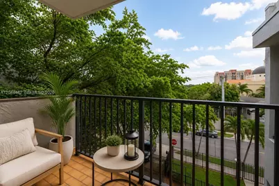 1337 NW 1st St #12, Miami, FL 33125 - Photo 8