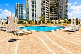 20191 E Country Club Dr, Aventura, FL 33180 - Photo 30