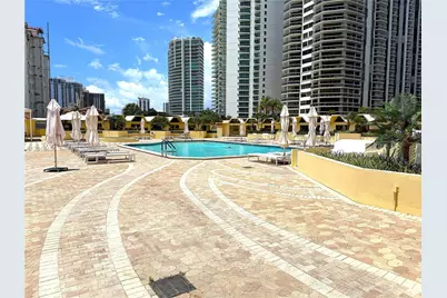 20191 E Country Club Dr #2601, Aventura, FL 33180 - Photo 30