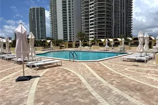 20191 E Country Club Dr, Aventura, FL 33180 - Photo 28