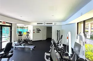 20191 E Country Club Dr, Aventura, FL 33180 - Photo 36