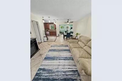 301 SW 65th Ave, Pembroke Pines, FL 33023 - Photo 4