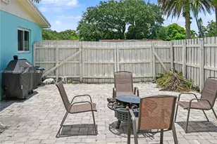 301 SW 65th Ave, Pembroke Pines, FL 33023 - Photo 32