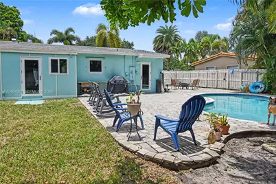 301 SW 65th Ave, Pembroke Pines, FL 33023 - Photo 30