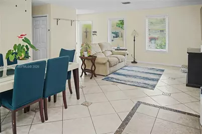 301 SW 65th Ave, Pembroke Pines, FL 33023 - Photo 6