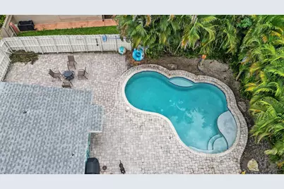301 SW 65th Ave, Pembroke Pines, FL 33023 - Photo 40