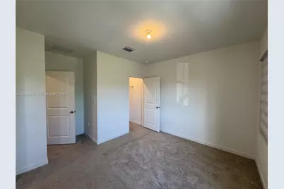 438 NE 12th St, Florida City, FL 33034 - Photo 14