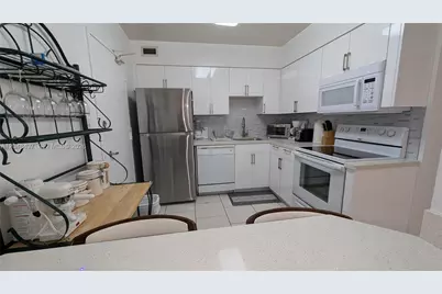 5161 Collins Ave #602, Miami Beach, FL 33140 - Photo 8