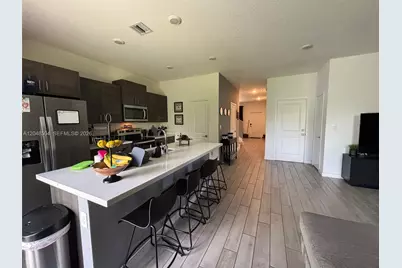 830 SE 19th St, Homestead, FL 33034 - Photo 4