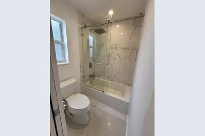 8461 NW 27th Pl, Sunrise, FL 33322 - Photo 10