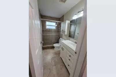 8461 NW 27th Pl, Sunrise, FL 33322 - Photo 12