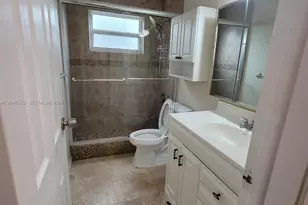 8461 NW 27th Pl, Sunrise, FL 33322 - Photo 12