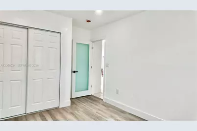 7721 Granada Blvd, Miramar, FL 33023 - Photo 8