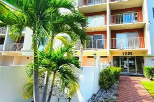 1225 NE 124th St, North Miami, FL 33161 - Photo 12