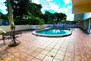 1225 NE 124th St, North Miami, FL 33161 - Photo 16