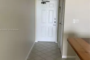 3100 W Rolling Hills Cir, Davie, FL 33328 - Photo 6