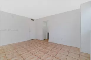 10525 SW 112th Ave, Miami, FL 33176 - Photo 14