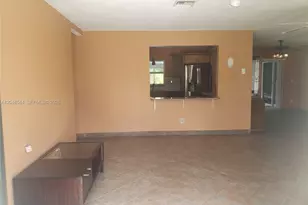 510 SW 70th Ave, Pembroke Pines, FL 33023 - Photo 10