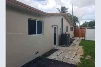 510 SW 70th Ave, Pembroke Pines, FL 33023 - Photo 6