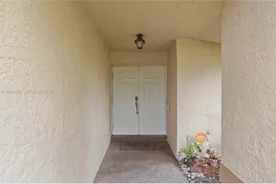 10623 NW 7th Pl, Coral Springs, FL 33071 - Photo 4
