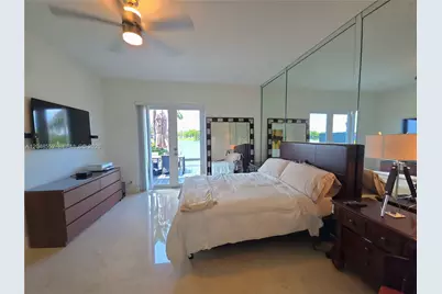 783 NE 195th St #0, Miami, FL 33179 - Photo 14