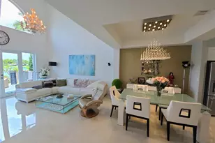 783 NE 195th St, Miami, FL 33179 - Photo 4