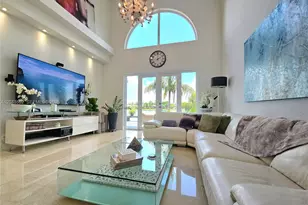 783 NE 195th St, Miami, FL 33179 - Photo 2