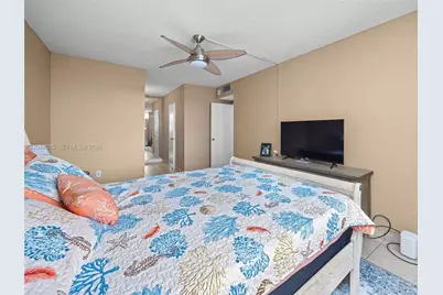 322 SE Buchanan St #703, Hollywood, FL 33019 - Photo 12