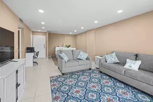 322 SE Buchanan St, Hollywood, FL 33019 - Photo 4
