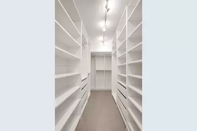 2220 NE 204th St, Miami, FL 33180 - Photo 16