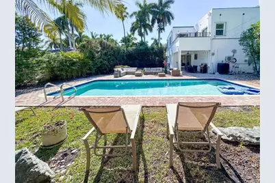 1255 Jackson St, Hollywood, FL 33019 - Photo 2