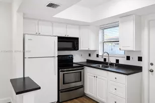 117 NE 30th Ct, Wilton Manors, FL 33334 - Photo 8