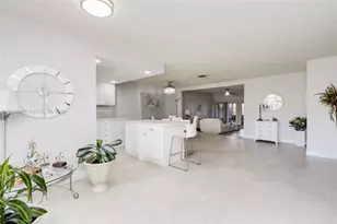 7032 SW 23rd St, Davie, FL 33317 - Photo 4