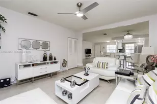 7032 SW 23rd St, Davie, FL 33317 - Photo 1