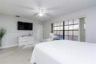 7032 SW 23rd St, Davie, FL 33317 - Photo 16