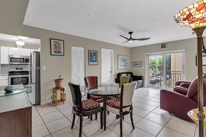 4715 NW 7th St #306-2, Miami, FL 33126 - Photo 4