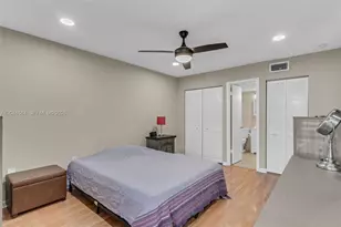 4715 NW 7th St, Miami, FL 33126 - Photo 12