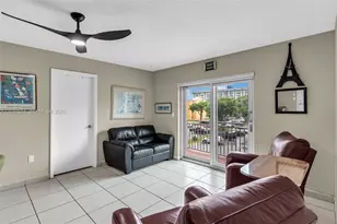 4715 NW 7th St, Miami, FL 33126 - Photo 10