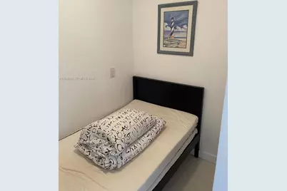 5701 Collins Ave #1411, Miami Beach, FL 33140 - Photo 14