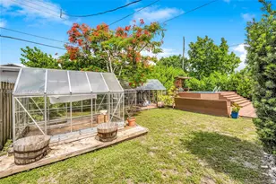 250 NW 40th Ave, Miami, FL 33126 - Photo 12