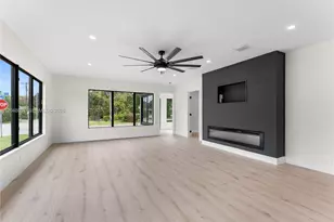 801 S Palmway, Lake Worth, FL 33460 - Photo 10
