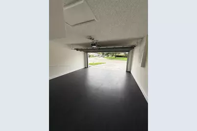 9291 Arborwood Cir, Davie, FL 33328 - Photo 24
