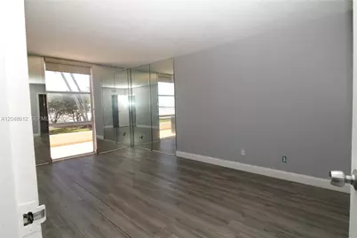 13499 Biscayne Blvd #412, North Miami, FL 33181 - Photo 6