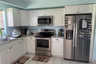 2225 SE 5th Pl, Homestead, FL 33033 - Photo 2