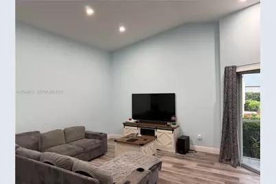 2225 SE 5th Pl, Homestead, FL 33033 - Photo 10