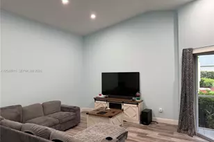 2225 SE 5th Pl, Homestead, FL 33033 - Photo 10