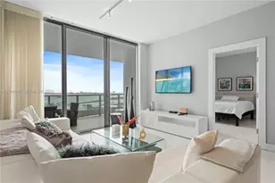 900 Biscayne Blvd, Miami, FL 33132 - Photo 4