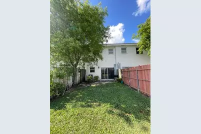1581 SE 31st Ct #0, Homestead, FL 33035 - Photo 2